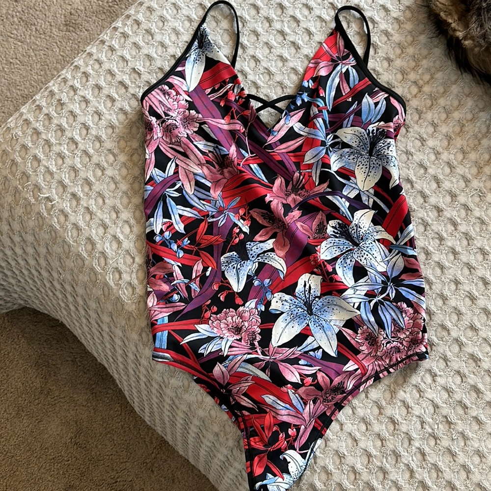 Lululemon bathing suit